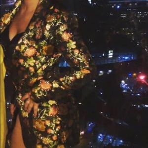 Not for sale looking for this dress